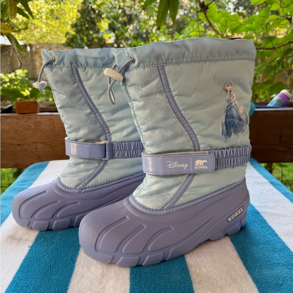Sorel Disney Frozen Collab Winter Boots